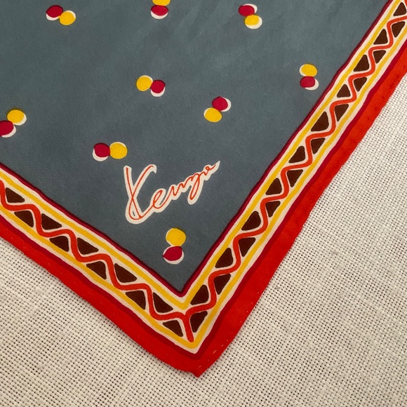 Kenzo Paris Vintage 80’ Silk Geometric Hand-Rolled Signed Scarf Made in Japan - Picture 3 of 8